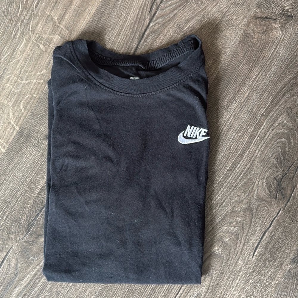 Black boys Nike t-shirt